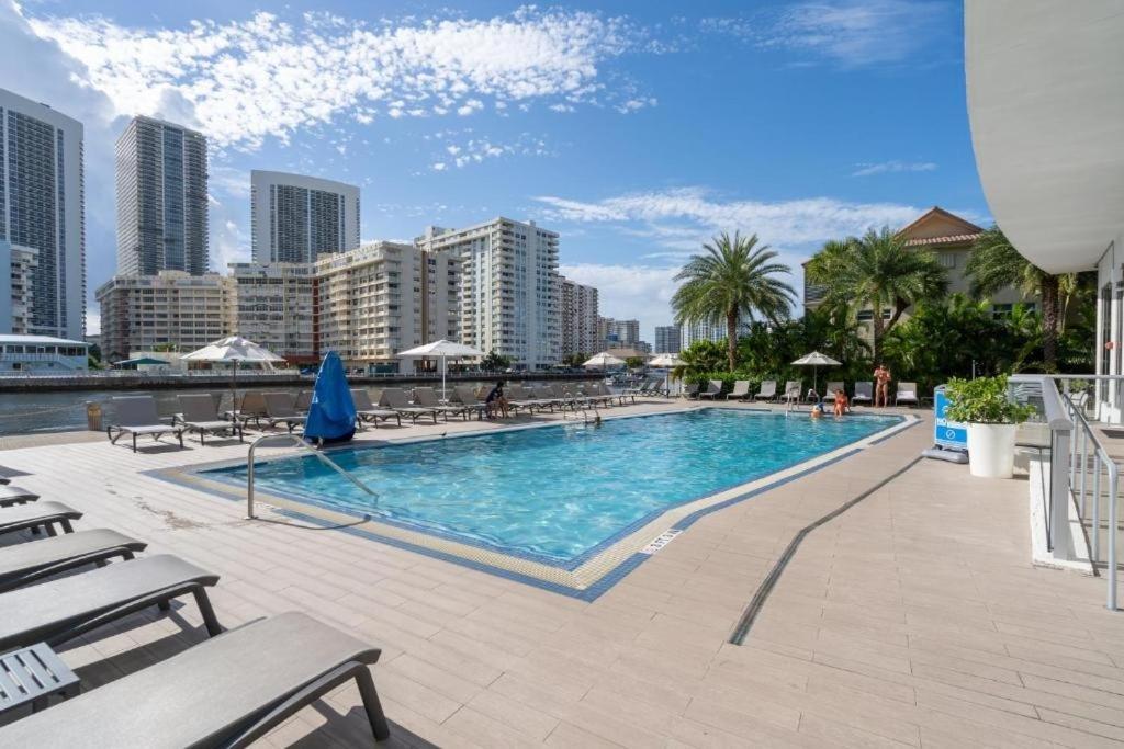 Apartment 1B-1B Amazing View BW 30A Plaja Hallandale Exterior foto